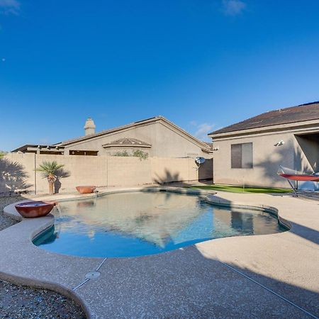 Goodyear Group Getaway With Pool And Putting Green Exteriör bild